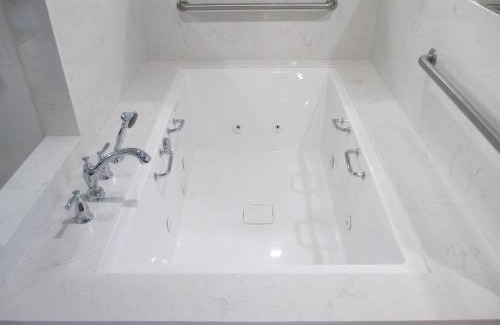 Claremont Hotel | Claremont Lodge
