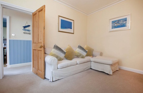 West Cliff Cottage | Clarence Cottage