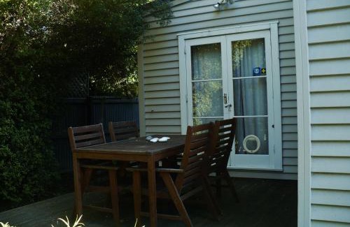 Addington House | Clarence Cottage