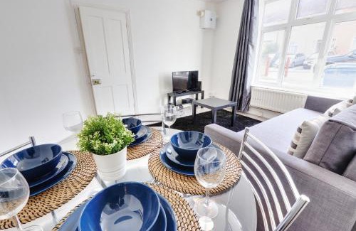 Burnt Oak House | Clarence Place