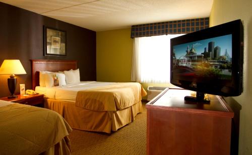 Lexington Hotel | Clarion Hotel Conference Center Lexington North