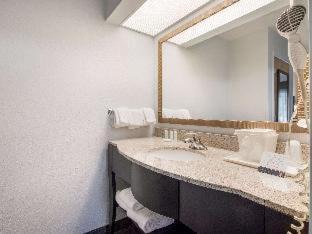 Cleveland Hotel | Clarion Inn Cleveland near University