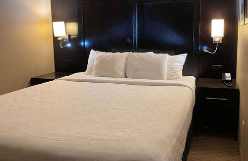 Evansville Hotel | Clarion Inn & Suites