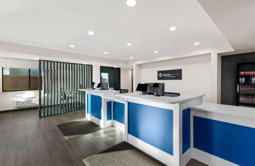 Milwaukee Hotel | Clarion Pointe