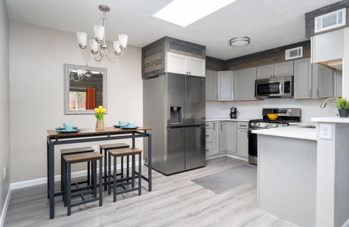 Southside House | Clark Road Casita