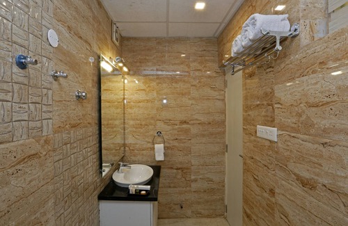 Srinagar Hotel | Clarks Inn Srinagar