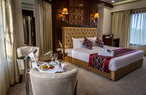 Gwalior Hotel | Clarks INN Suite Gwalior
