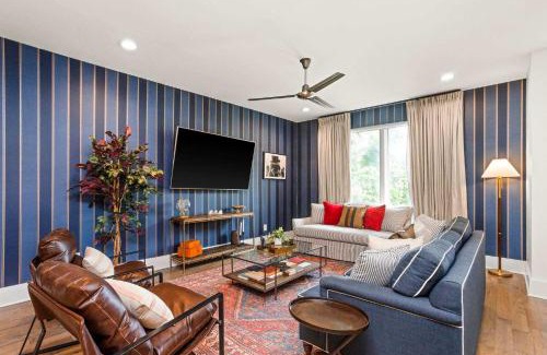 Eighth Avenue House | Class at 8th & Argyle Elite Nashville Vacation Spot