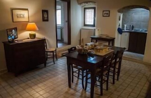 Santo Stefano di Sessanio Bed & Breakfast | Classic Apartment (3 persons) Residence La Torre