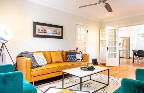 Rosemount House | Class Meets Character - Fast Internet & Comfy Beds