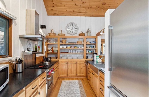 West Jefferson House | Classic Barn Home with Contemporary Design