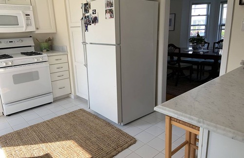 Devon House | Classic beach house, private beach, summer 2025 available