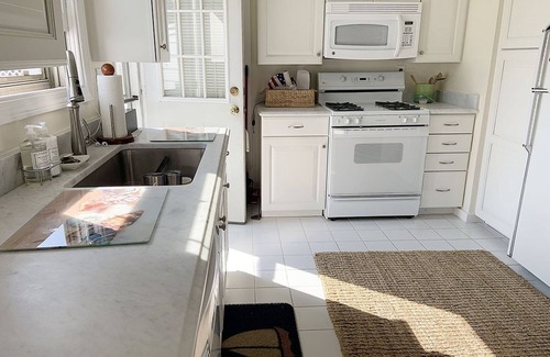 Devon House | Classic beach house, private beach, summer 2025 available