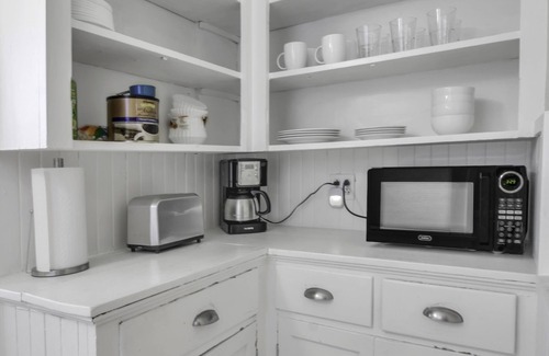 North Buffalo Apartment | Classic Buffalo apartment steps from Delaware Park!