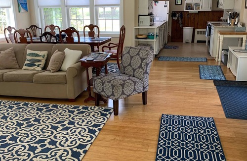 Harwich Port House | Classic Cape Cottage - Walk to Saquatucket Harbor