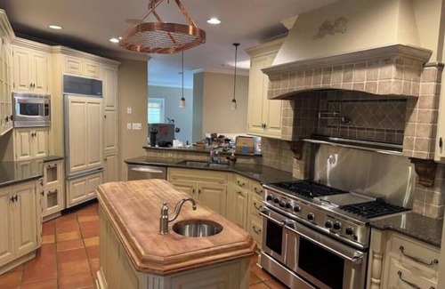 University District House | Classic Central Memphis Home