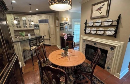 University District House | Classic Central Memphis Home