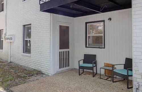 Columbus Apartment | Classic Charm by the Park
