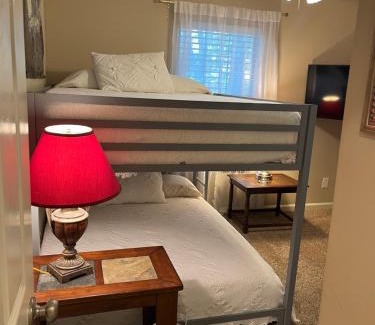 Athens Apartment | Classic City 3 bedroom 2 bath condo with deck close to UGA, Five Points, and Memorial Park in Athens