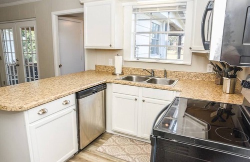 Grand Bay House | Classic Colonial Home near Main Street
