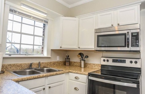 Grand Bay House | Classic Colonial Home near Main Street