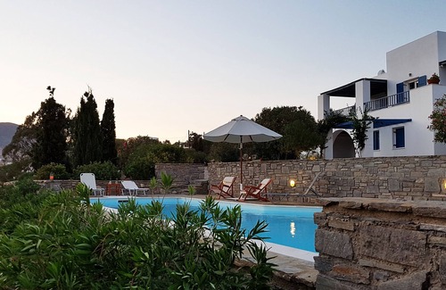 Chrissi Akti Villa | Classic Cycladic Villa