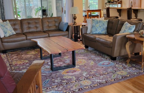 New Port Richey House | Classic Florida Home near Tampa/St Petersburg and beaches. Pet friendly!
