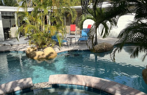 Coral Shores House | Classic Fort Lauderdale home only 1 mile to the beach!