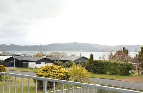 Wharewaka House | Classic holiday spot, memories at Wharewaka Beach