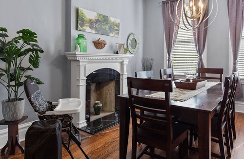 Shaw House | Classic Home Near Botanical | JZ Vacation Rentals
