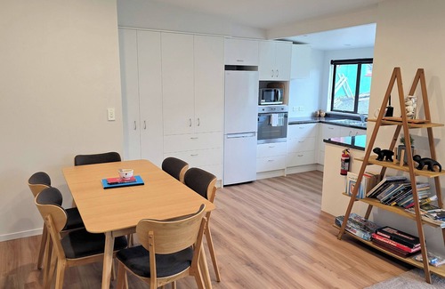 Dunedin House | Classic Kiwi Bach with a modern touch