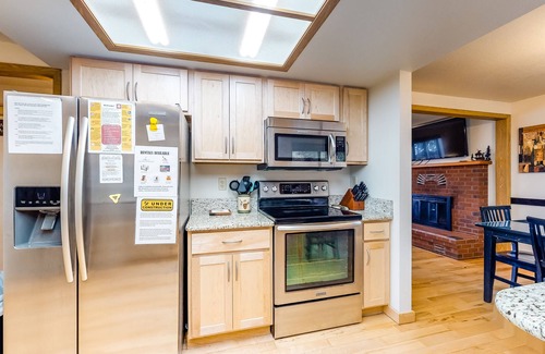 Joseph House | Classic lakefront home with private hot tub, fireplace & washer/dryer