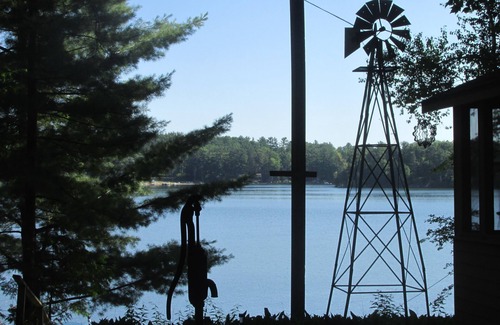 Mayfield House | Classic Lakefront Home on Spider Lake, Sleeps 6