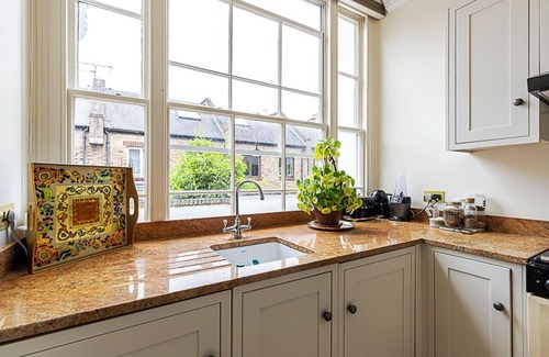Paddington Apartment | Classic Luxury in Central London