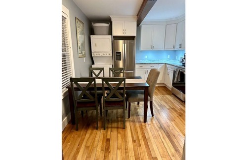 Westbrook Apartment | Classic New England Charm