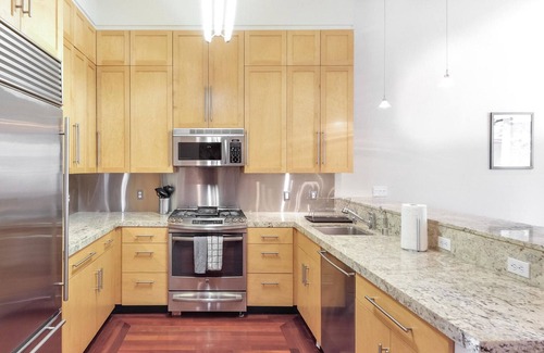 Potrero Hill House | Classic Potrero Hill 3BR w/Balcony, near Breweries, by Blueground