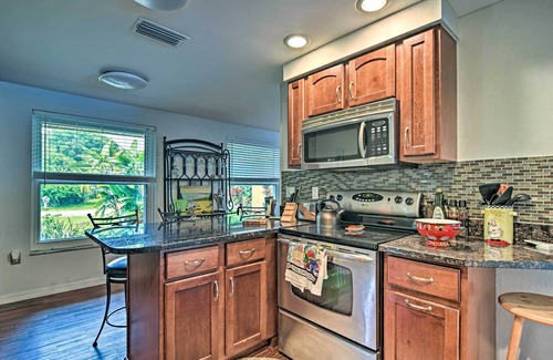 South Gate Ridge House | Classic Sarasota Home < 4 Mi to Public Beach