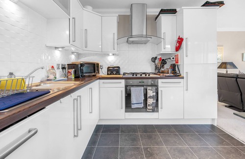 Gifford Apartment | Classy 2-Bed Holyrood Greens-Edinburgh