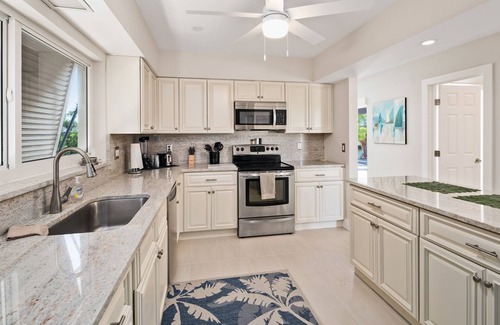Marco Island House | Classy Island Style Home-Tropical Delight