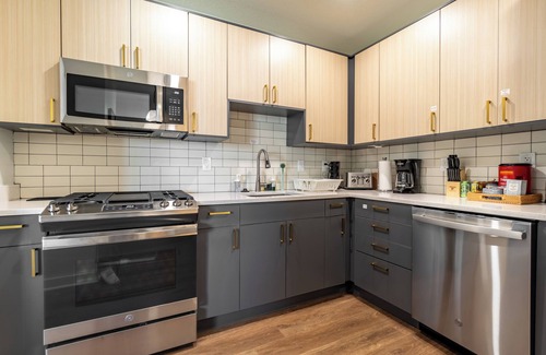 Aurora Highlands Apartment | Classy Studio Home l King bed l Garage IPool l near DC/Metro/Mall