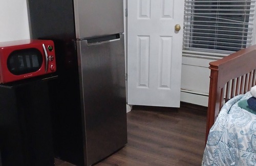 Park Hill House | Clean 1-bedroom room with full bathroom in Yonkers