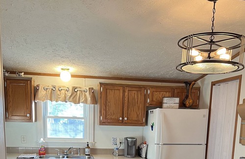 St. Helen Cottage | Clean 3 Bedroom 2 Bath With trail access within walking distance