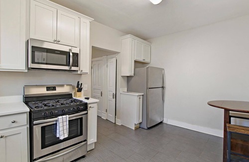 Libertyville House | Clean 3 Bedroom home