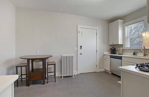 Libertyville House | Clean 3 Bedroom home
