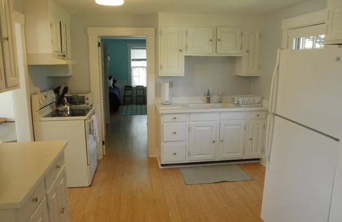 Pemaquid Beach House | Clean and Bright Seaside Beach House - short walking distance to 2 beaches