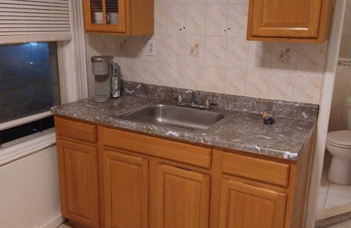 Queens House | Clean and comfortable entirely apartment near JFK, Family oriented.
