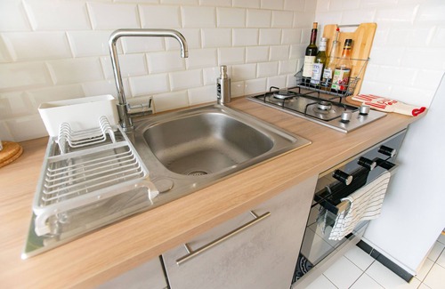 Quartier du Petit-Montrouge Apartment | Clean and Cosy studio with Balcony