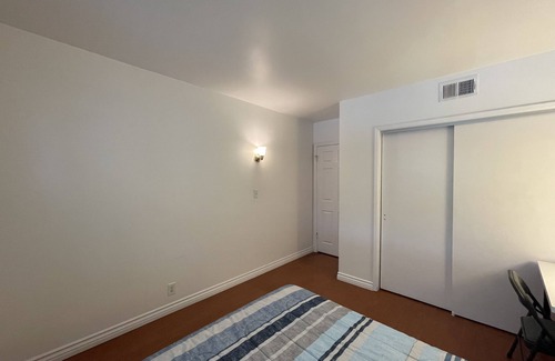 Arcadia House | Clean and nice bedroom with private bathroom