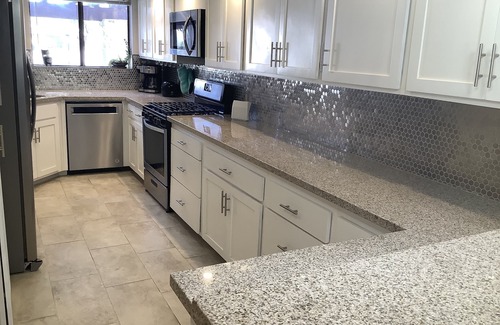 Prince Tucson House | Clean and Quiet Central Tucson Retreat