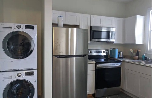 Bywater Apartment | Clean + Artsy Bywater home away from home!